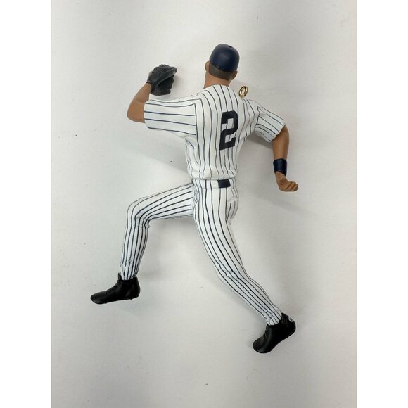 2 Hallmark Keepsake Ornaments Derek Jeter And George Brett At The Ballpark - Picture 6 of 12